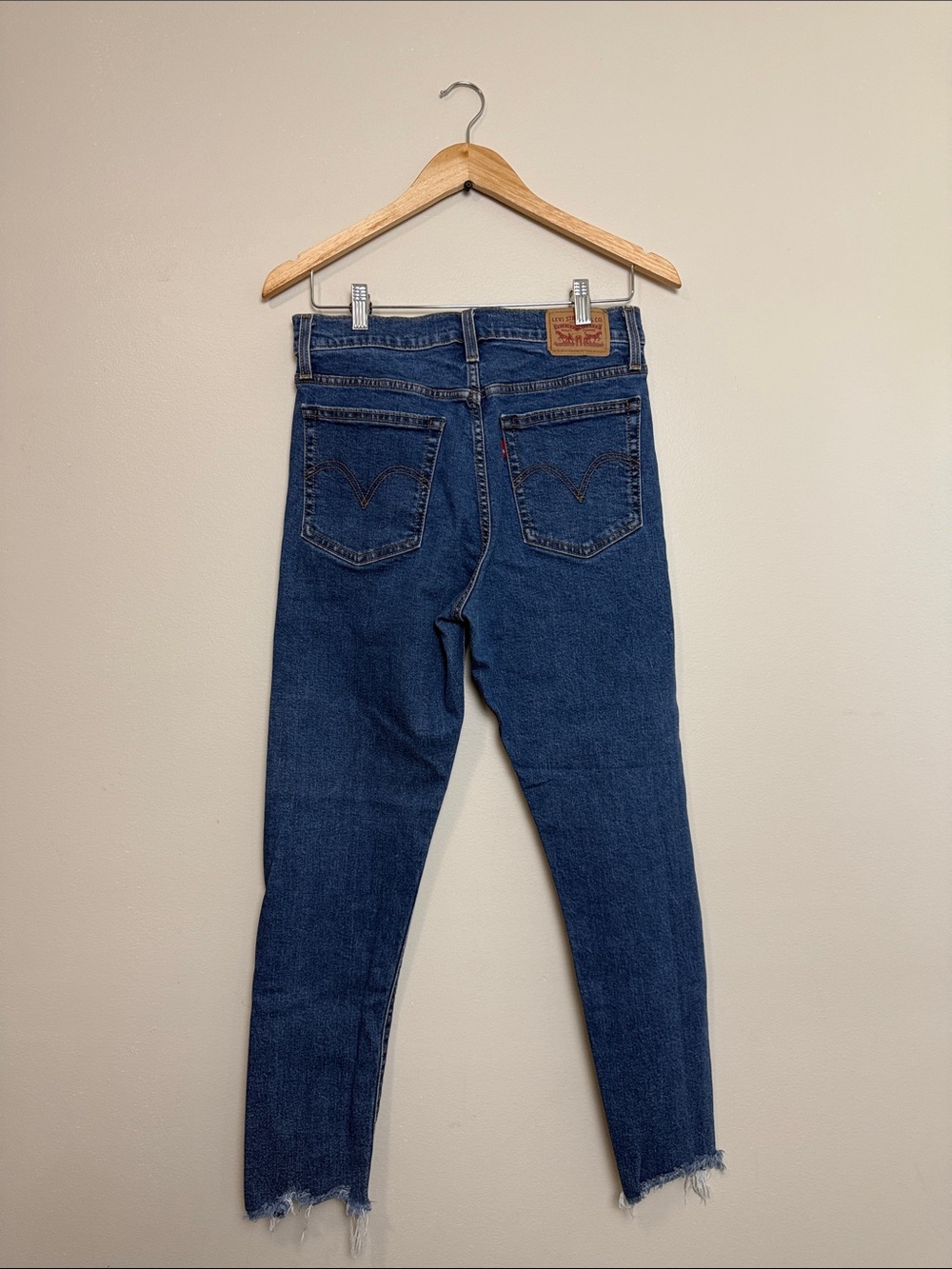 Levi’s wedgie Skinny Jeans size 30 - Picture 5 of 6